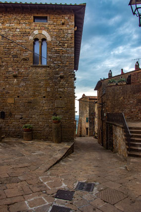 Casale Marittimo: Centro Storico
