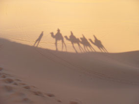 Chebbi-Erg-Sahara-woestijn-kamelen-Merzouga-Marokko