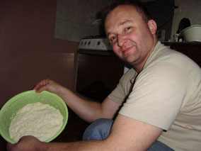 Haciendo queso paraguayo