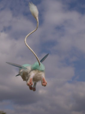 羊毛フェルト 幻獣 肉球 ひつじのはね