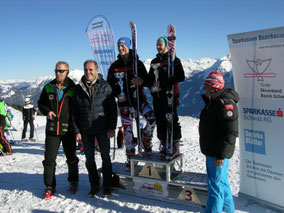 BezirksmeisterIn Lena Neuhauser (WSV Achenkirch) und  Lukas Singer (SK Schwaz)