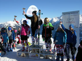 Tagessiegerin Kinder Hanna Hanser (WSV Hippach)
