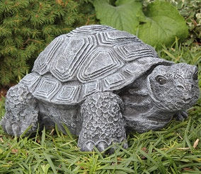 Schildkröte Teichfigur Stein handbemalt grau