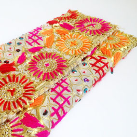 Ethno Clutch Pailletten schwarz