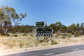 Gabelung Larapinta und Namatjira Drive