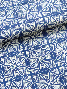 Find wide 156 cm block-printed fabrics crafted from organic cotton with eco-friendly inks at our blockprinting shop near Connaught.