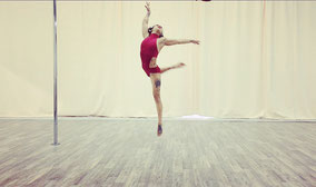 Yatzin Kosom Pole Acrobatics performance