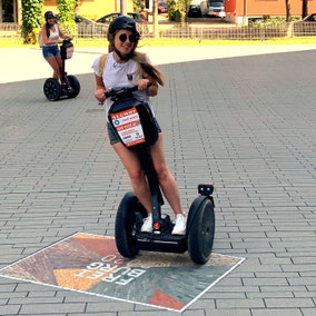 Detailaufnahme eines Segway-Lenkers mit Branding für Firmen-Events