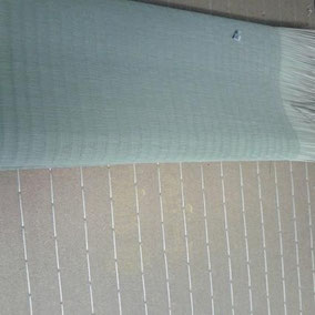 畳の張り替え作業中