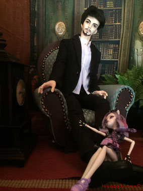 Iplehouse SID Lee and cat friend