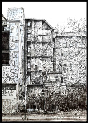 Köpi. In der Köpenicker Straße in Berlin-Mitte. Tuschestift auf 200g Papier. Mit Passepartout ohne Rahmen. 21x29,7 cm. Entstanden im April 2025. 140 €