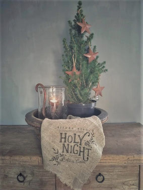 Shabby doek groot "Holy Night", kerstmis, kerst, feestdagen, ninoart, Stoer, Sober, Industrieel, Puur, Robuust, Grof, Landelijk wonen, Sfeervol, Geleefd, Stijlvol, Doorleefd, landelijke stijl, landelijke decoratie, vintage.