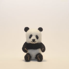 Panda, Pandabär, nadelgefilzter Panda, Filztier, Filztiere, nadelfilzen, Skulptur aus Filz, Filztiere, Dekoration, Geschenkidee, Filzpanda