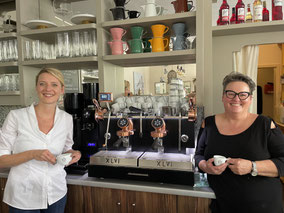 Eckzimmer Cafe Hallein Siebträgermaschine KMS Sterner