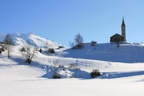 Eglise de Sardières dans son manteau de neige