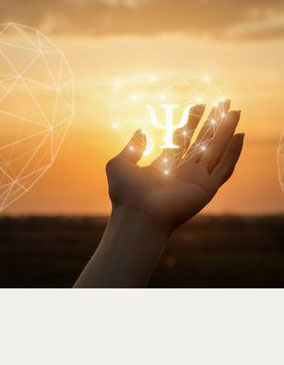 Le concept de soutien psychologique. Une photo d'une main montre l'icône de la psychologie sur un fond de coucher de soleil.