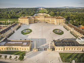 MAG Lifestyle Magazin online virtuell Schloss Schönbrunn Rundgang Welt Habsburger Geschichte entdecken Imperiale Impressionen Wien