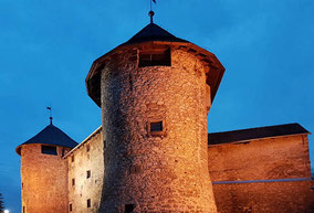 MAG Lifestyle Magazin: Kroatien, Burg Ogulin, Festung der Frankopanen, Museum im Kastell mit Tito Gefängnis Zimmer,  Park des König Tomislav mit Hl. Kreuz Kirche,  Canyon Fluss Dobra und Djulin Ponor