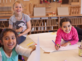 LichtwarkSchule-Kleine Künstler-Washcbecken. Foto: Reimar Palte
