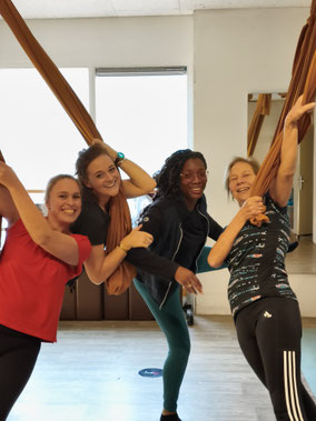 teamuitje aerial yoga 