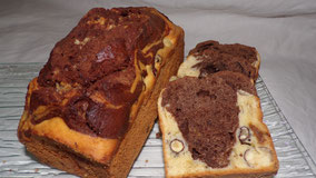 du chocolat, des noisettes, et des raisins