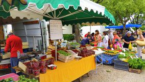 Bild: Markt in Coustellet