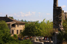 Bild: Dorfplatz Oppéde-le-Vieux