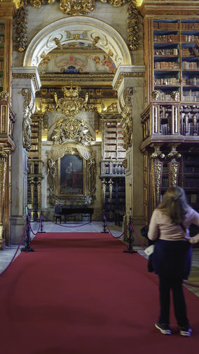 Bild: Biblioteca Joanina in der Universität Coimbra 