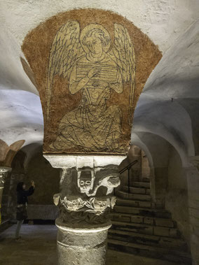 Bild: Fresken in der Krypta in der Cathédrale Notre-Dame de Bayeux