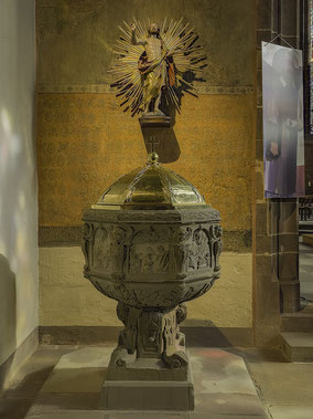 Bild: Taufbecken in der Église Notre-Dame-de-la-Nativité de Saverne