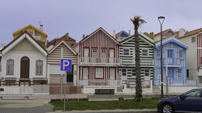 Bild: Costa Nova mit seinen Strand-Häusern, Portugal