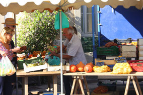 Bild: Markt in Coustellet