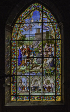 Bild: Glasfenster in der Église Saint-Sulpice de Fourgères in Fourgères