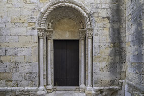 Bild: Església de Sant Vicenç de Besalú
