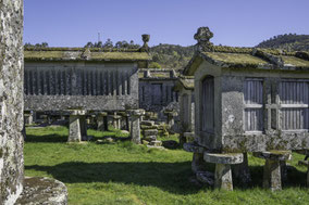 Bild: Getreidespeicher in Lindoso, Portugal