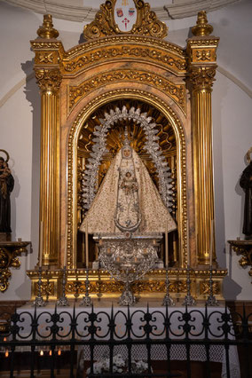 Bild: Seitenaltar in der Iglesia Parroquial de Santiago in Málaga 