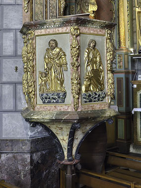 Bild: Kanzel der Monastère Notre-Dame de Sarrance in den Pyrenäen