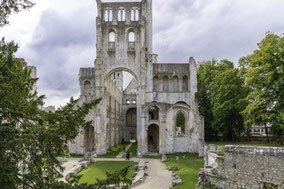 Bild: Blick vom Chor der Kirche Notre-Dame in  der Abbaye de Jumièges