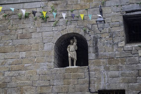 Bild: Figur im Le Grande Port de Saint-Malo