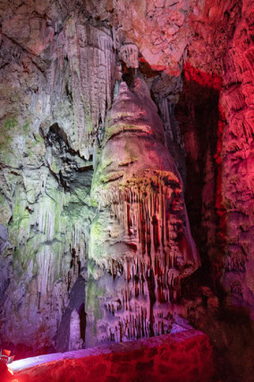 Bild: Tropfsteinhöhle St. Michael´s Cave in Gibraltar 