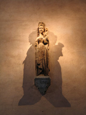 Bild: Madonna in der Kirche von Pérouges, Frankreich