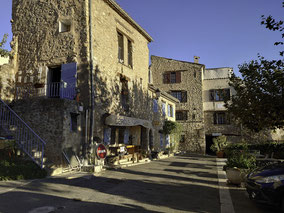 Bild: Wohnmobilreise zu entlegenen Bergdörfern der Provence, hier Châteaudouble