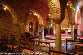 Bild: Abbaye de Saint-Martin-du-Canigou im Roussillon  