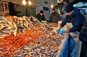 Catania Private Walking Tour from Messina, Catania or Taormina Pescheria