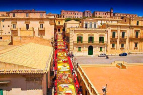 Noto Private Tour from Syracuse