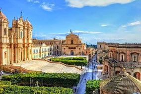 Noto Private Tour from Syracuse