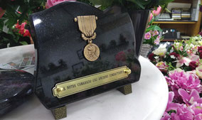 plaque-funeraire-granit-bronze-ancien-comabttant-obseques-combattant