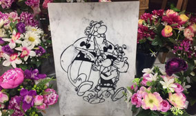 gravure-asterix-et-obelix-idefix-plaque-funeraire