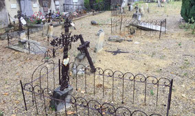 cimetiere-buisson-vaucluse-vaison-la-romaine