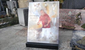 plaque-verre-image-personnalisee-pompes-funebres-marbrerie